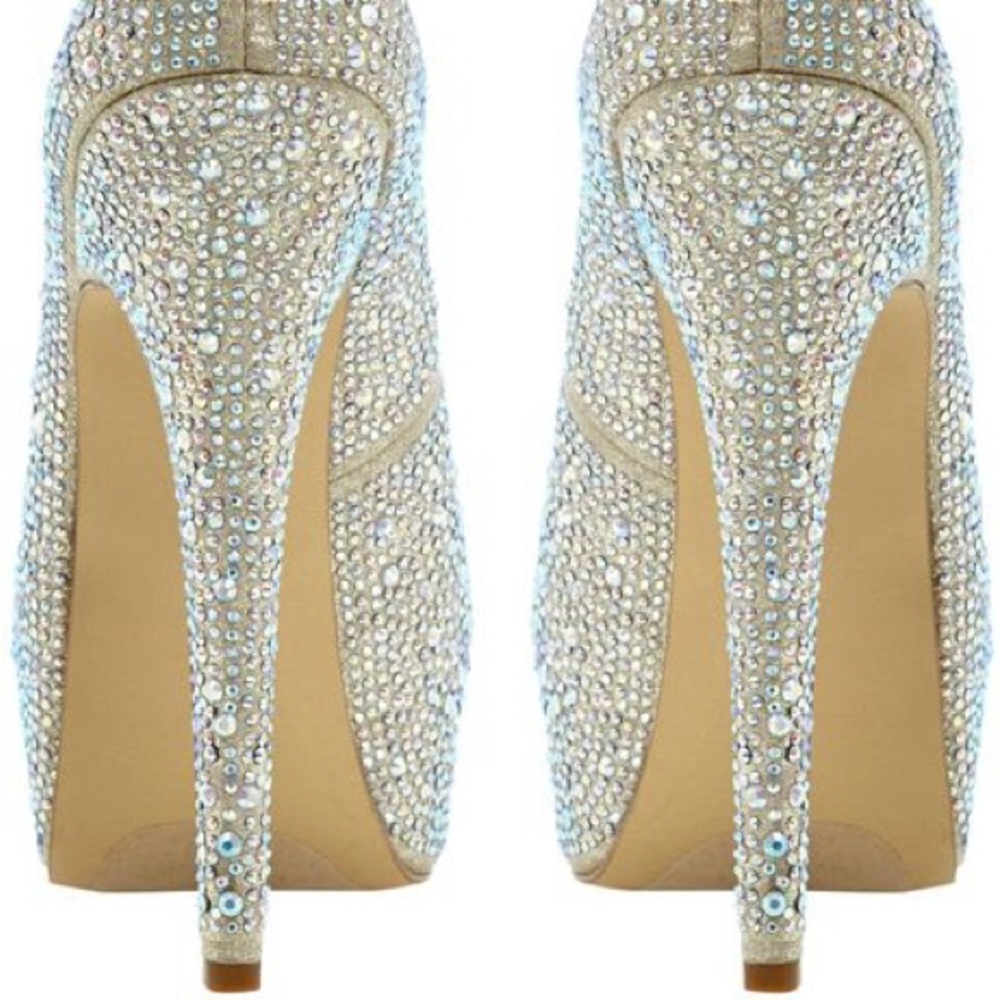 🎉 HP! 6X!! 🎉 Champagne Embellished Rhinestone Heels ✨ - Picture 2 of 5